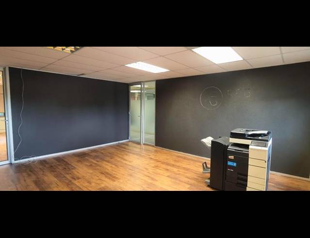 BUSINESS PROPERTY TO RENT IN TYGER VALLEY